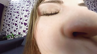 Tanrıça Cindy sanal gerçeklikte amını gösteriyor ve seni öpüyor